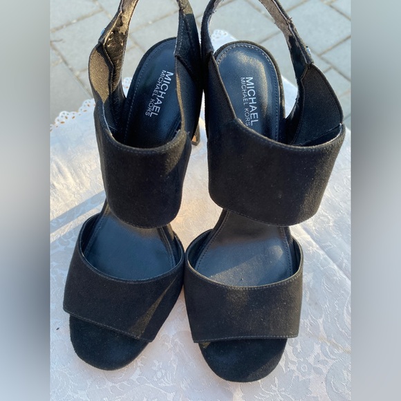 Michael Michael Kors women’s faux suede high heel slip on shoes, blk Size 7.5 - Picture 3 of 12